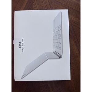 iPad Magic Keyboard Model A3339 MDFV4LL/A White